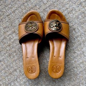 Tory Burch wedge sandal size 8